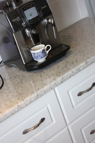 Only pack the essentials when you go away with 8 people in one van